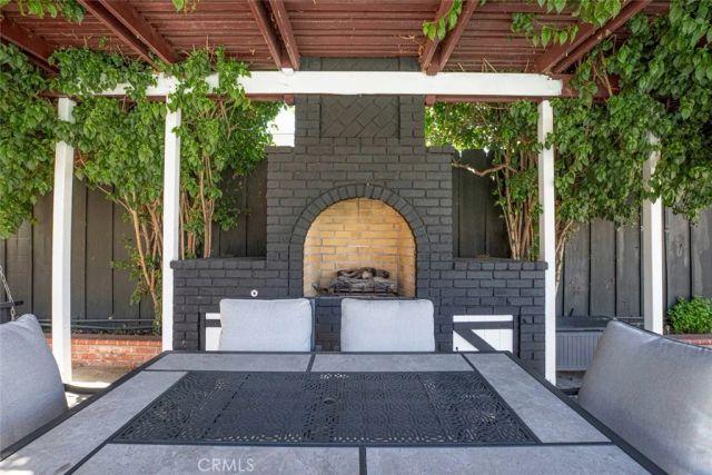 10431 Johanna Street, Shadow Hills, CA 91040