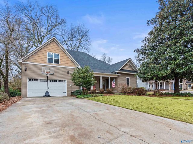 514 W Mann Avenue, Boaz, AL 35957