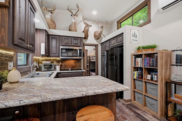 3958 Ranch Road, Whitesboro, TX 76273