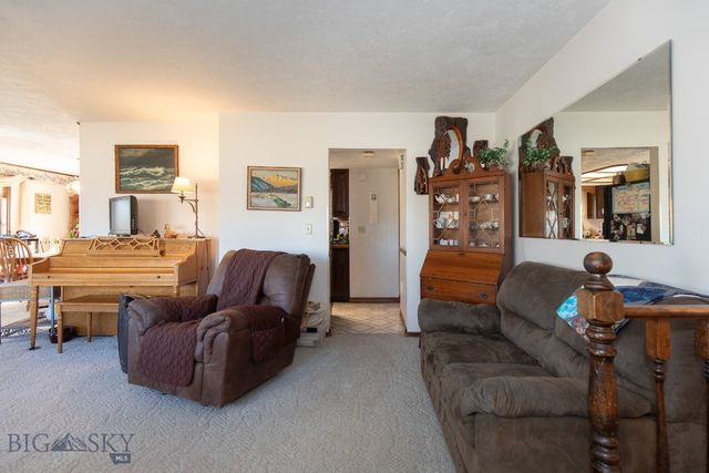 510 E Fulton Avenue, Manhattan, MT 59741