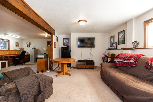 510 E Fulton Avenue, Manhattan, MT 59741