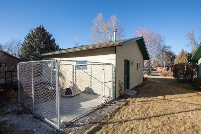 510 E Fulton Avenue, Manhattan, MT 59741