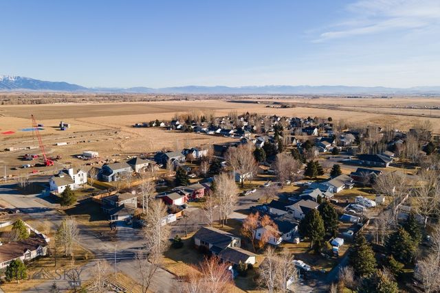 510 E Fulton Avenue, Manhattan, MT 59741