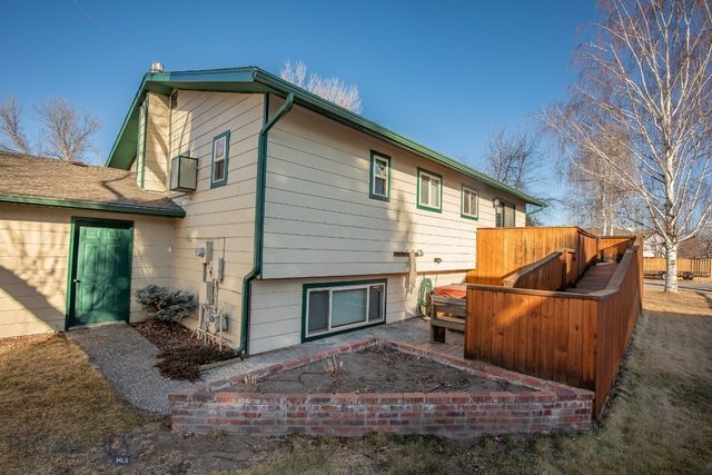 510 E Fulton Avenue, Manhattan, MT 59741