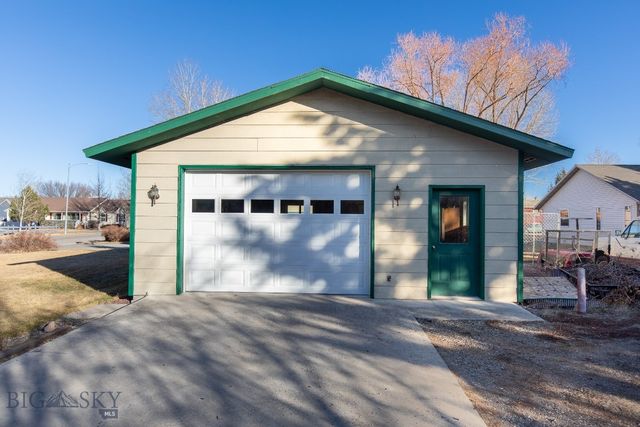 510 E Fulton Avenue, Manhattan, MT 59741