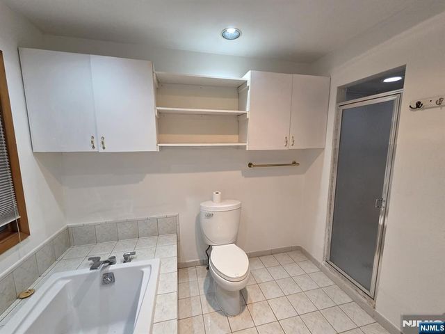 5 Mountain Avenue Left, Westwood, NJ 07675