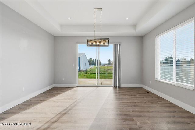 3294 W Giovanni LN, Hayden, ID 83835