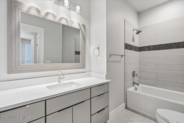 3294 W Giovanni LN, Hayden, ID 83835