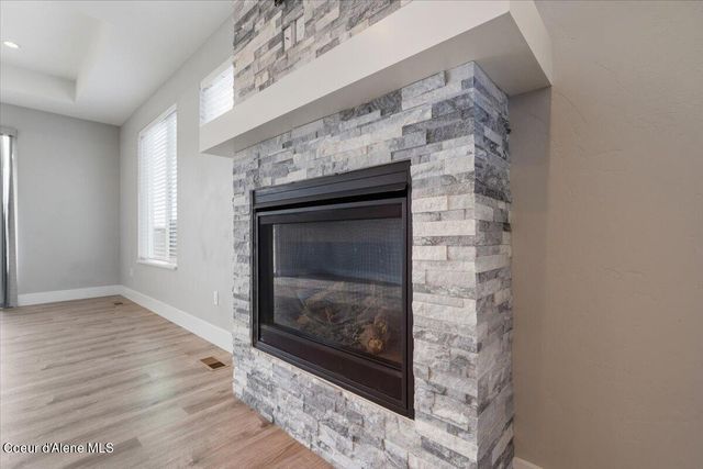 3294 W Giovanni LN, Hayden, ID 83835