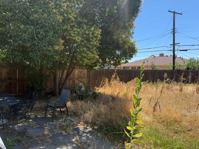 1600 65th Ave, Sacramento, CA 95822