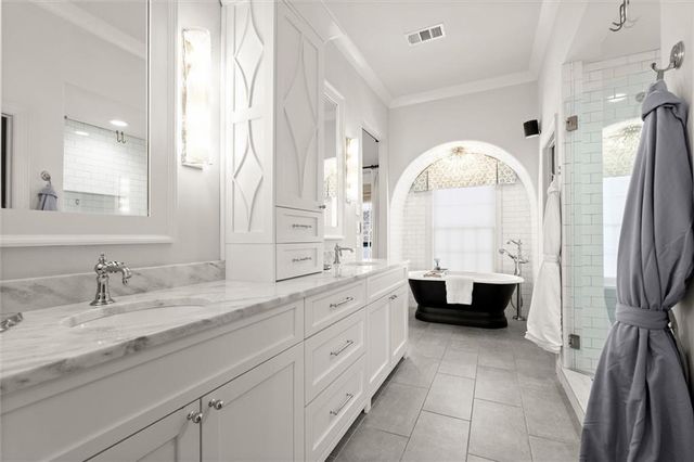 6835 Colfax Avenue, Cumming, GA 30040