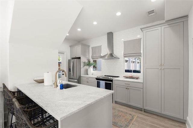 6835 Colfax Avenue, Cumming, GA 30040