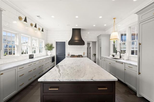 6835 Colfax Avenue, Cumming, GA 30040