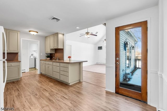 20 Van Syckle Blvd, South Bound Brook Boro, NJ 08880