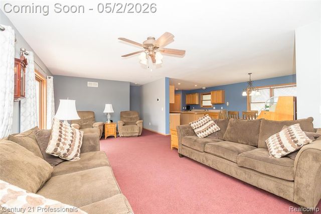 6591 Windiate Road, Waterford, MI 48329