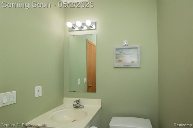 6591 Windiate Road, Waterford, MI 48329