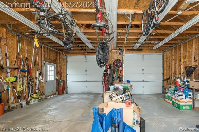 6591 Windiate Road, Waterford, MI 48329