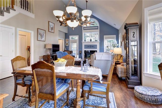 5176 Queen Bishop LN, Williamsburg, VA 23185