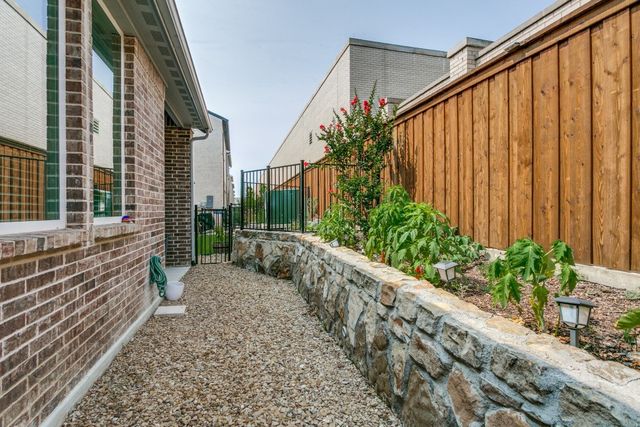 4265 Watson Way, North Richland Hills, TX 76180