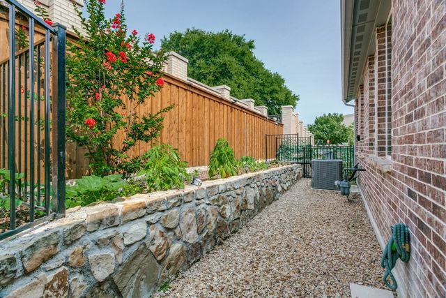 4265 Watson Way, North Richland Hills, TX 76180