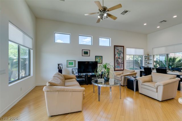 51 East Braelinn Drive, Henderson, NV 89052