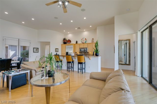 51 East Braelinn Drive, Henderson, NV 89052