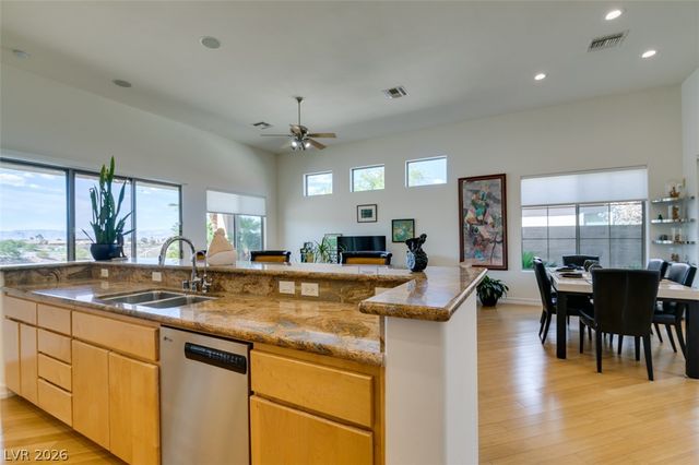 51 East Braelinn Drive, Henderson, NV 89052
