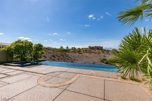 51 East Braelinn Drive, Henderson, NV 89052