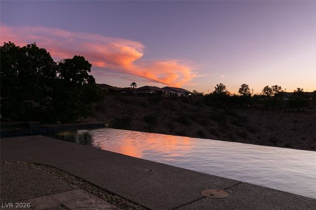 51 East Braelinn Drive, Henderson, NV 89052