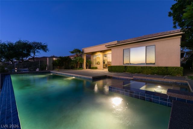 51 East Braelinn Drive, Henderson, NV 89052