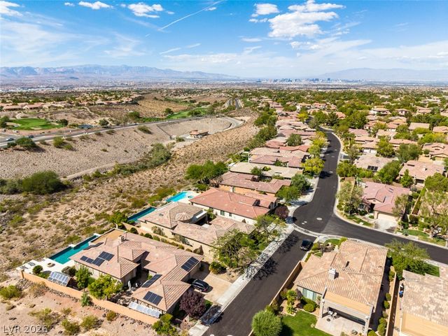 51 East Braelinn Drive, Henderson, NV 89052