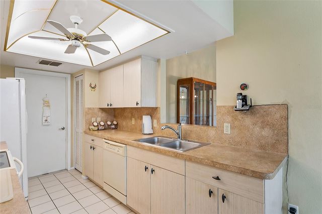 4812 S SHEFFIELD DRIVE 5, New Port Richey, FL 34655
