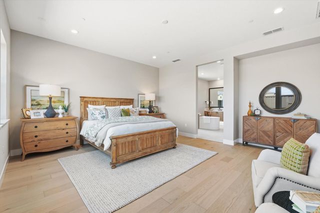 775 Tall Oak Dr, Bickford Ranch, CA 95648