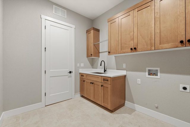 775 Tall Oak Dr, Bickford Ranch, CA 95648