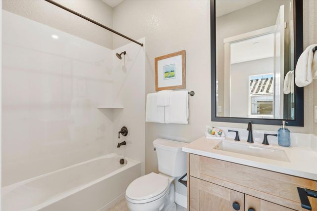 775 Tall Oak Dr, Bickford Ranch, CA 95648