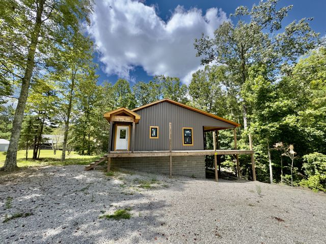 3023 Pickett Park Hwy, Jamestown, TN 38556