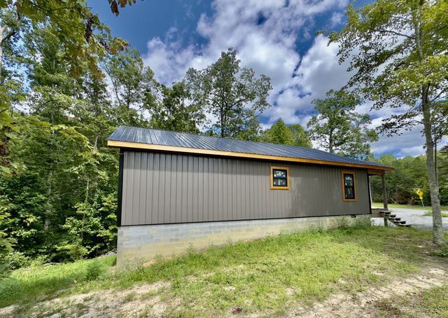 3023 Pickett Park Hwy, Jamestown, TN 38556