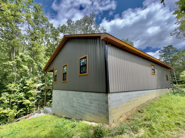 3023 Pickett Park Hwy, Jamestown, TN 38556