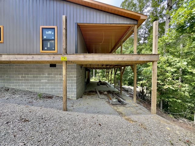 3023 Pickett Park Hwy, Jamestown, TN 38556