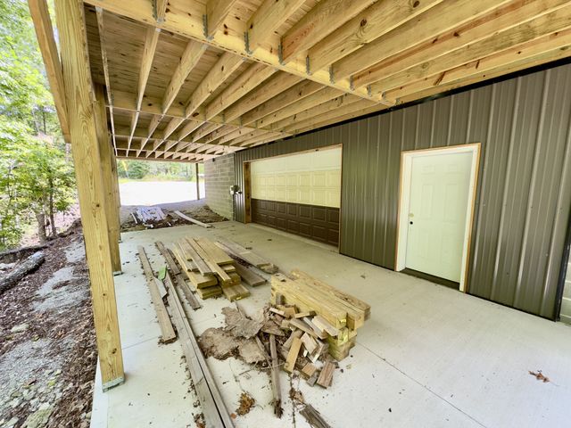 3023 Pickett Park Hwy, Jamestown, TN 38556