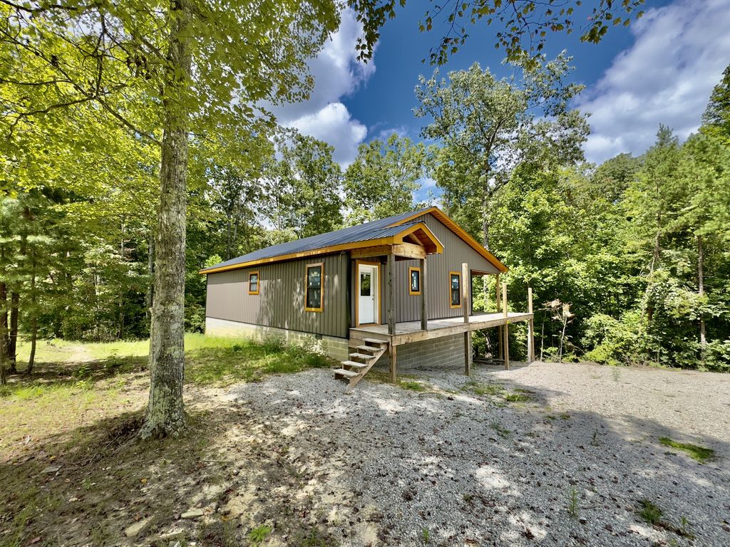 3023 Pickett Park Hwy, Jamestown, TN 38556