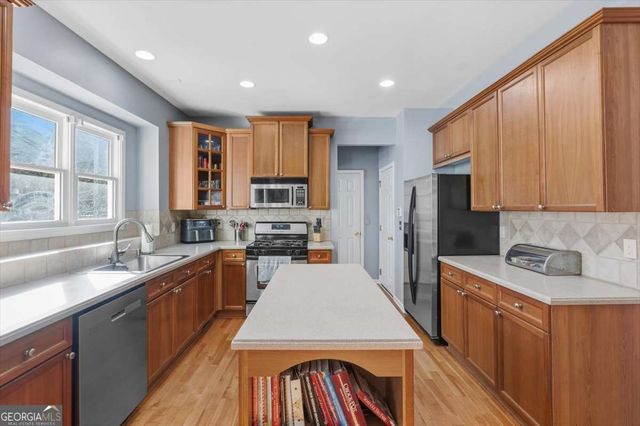 175 Gellmore Lane, Acworth, GA 30101