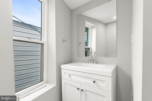 1136 CARROLL ST, Baltimore, MD 21230