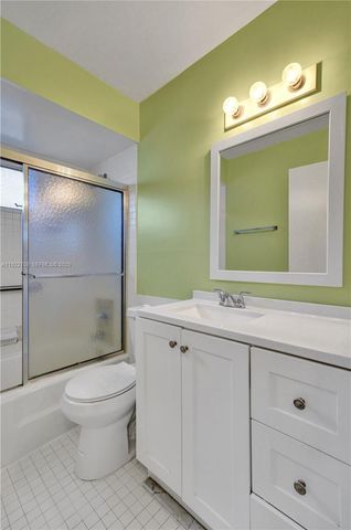 2441 SW 82nd Ave 205, Davie, FL 33324