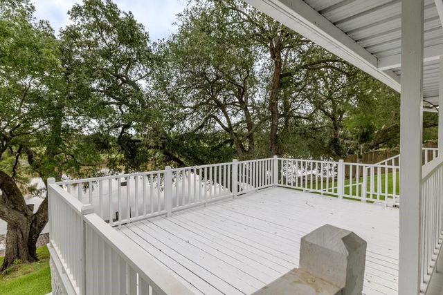 483 Riverside Drive, Palacios, TX 77465