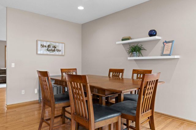 1780 Riverside Drive, Shakopee, MN 55379