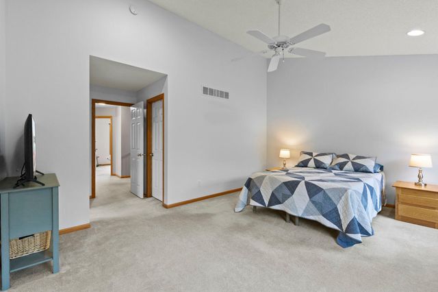 1780 Riverside Drive, Shakopee, MN 55379
