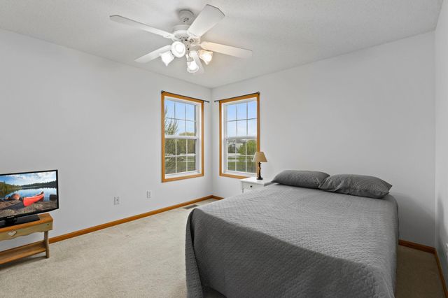 1780 Riverside Drive, Shakopee, MN 55379