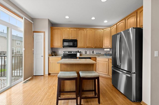 1780 Riverside Drive, Shakopee, MN 55379