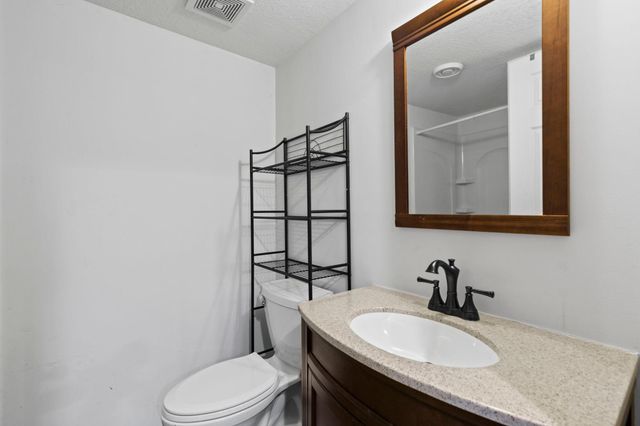 1780 Riverside Drive, Shakopee, MN 55379